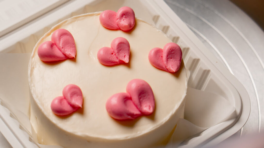 Cute bento cake with hearts